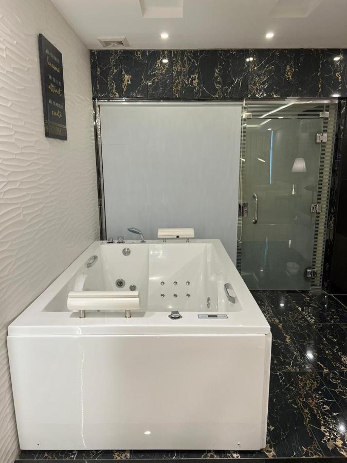 Remaz Suites Hotel Al Al Jubail エクステリア 写真