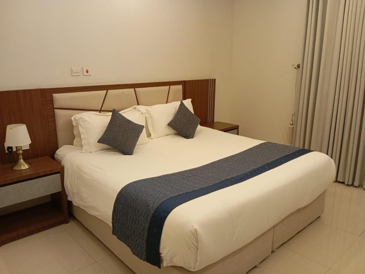 Remaz Suites Hotel Al Al Jubail エクステリア 写真